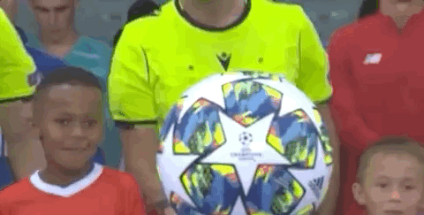 西班牙人董事：球队赛季目标为跻身前六，业务收入达到1亿欧（西班牙人董事：本赛季冲击前六，营收目标达1亿欧元）